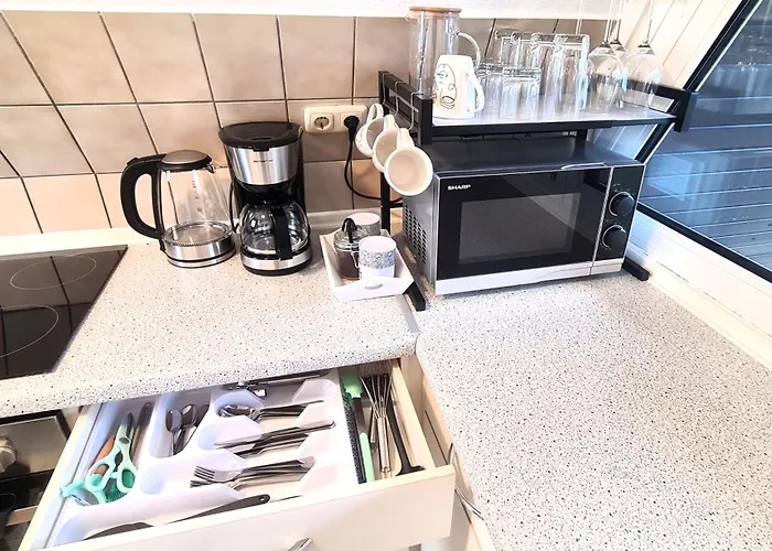 Cozy City Apartments 2, 2-Room Flat For Vacation & Messe Duesseldorf, Perfect Connectivity