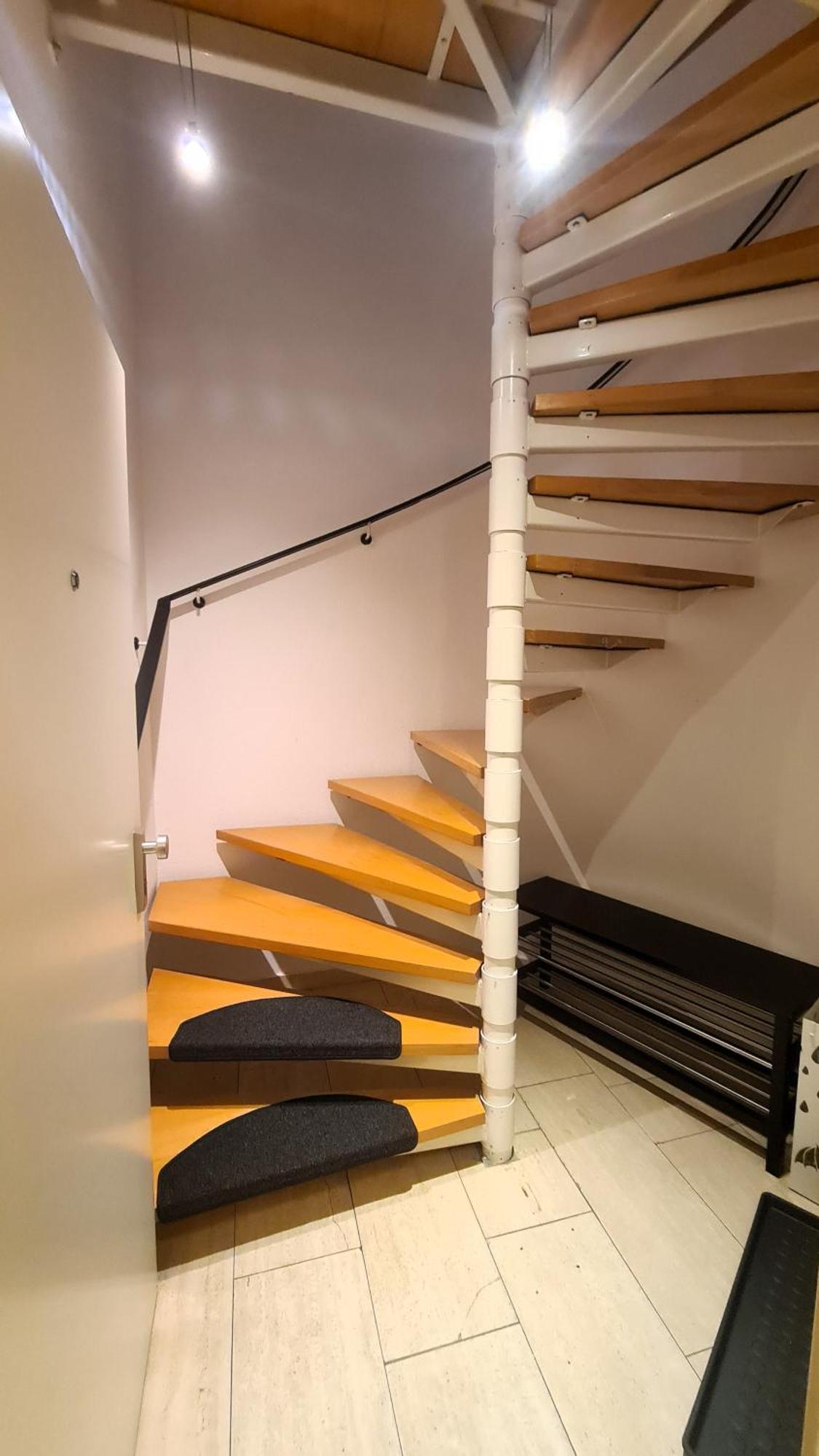 Cozy 2, 2-room Flat For Vacation & Messe Duesseldorf, Perfect Connectivity