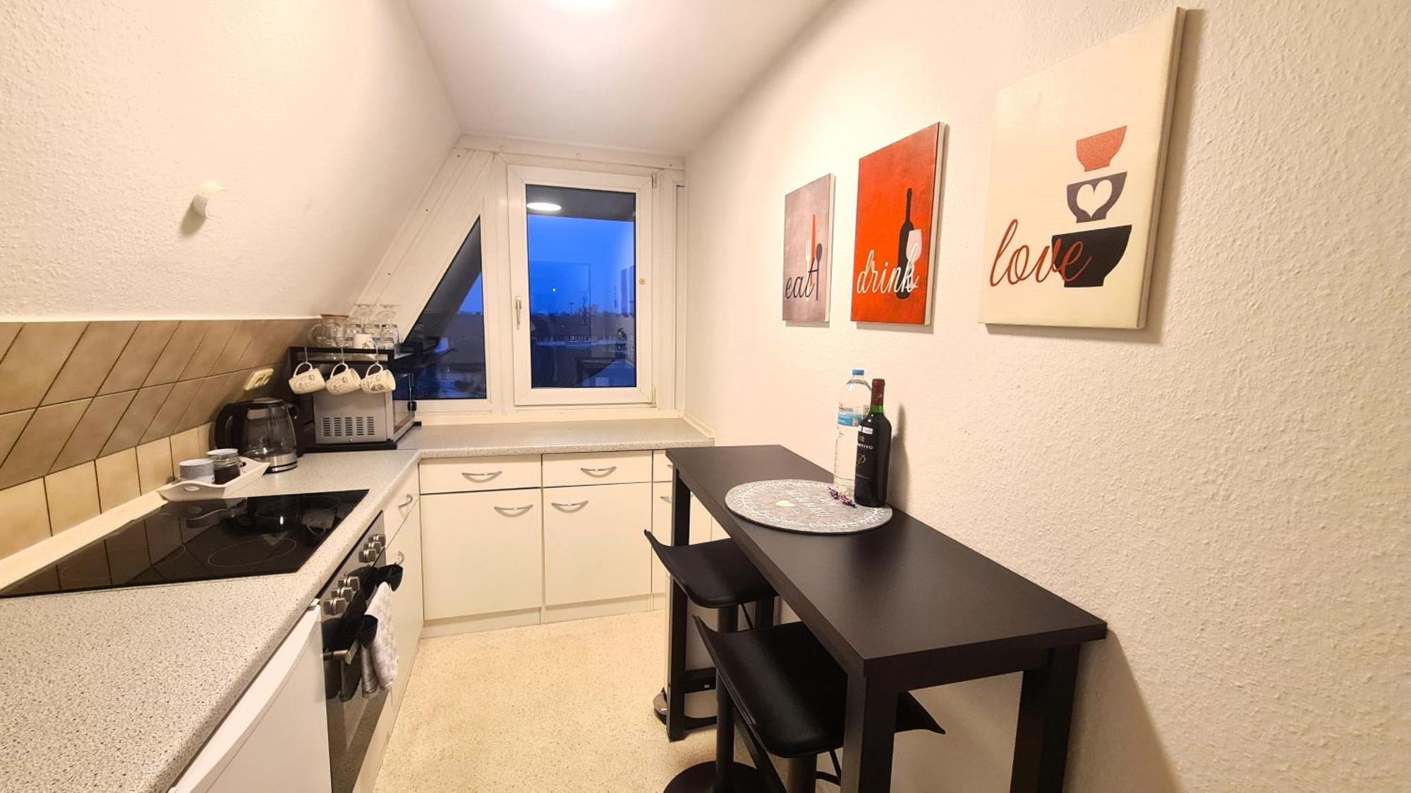 Cozy 2, 2-room Flat For Vacation & Messe Duesseldorf, Perfect Connectivity Apartment Ratingen