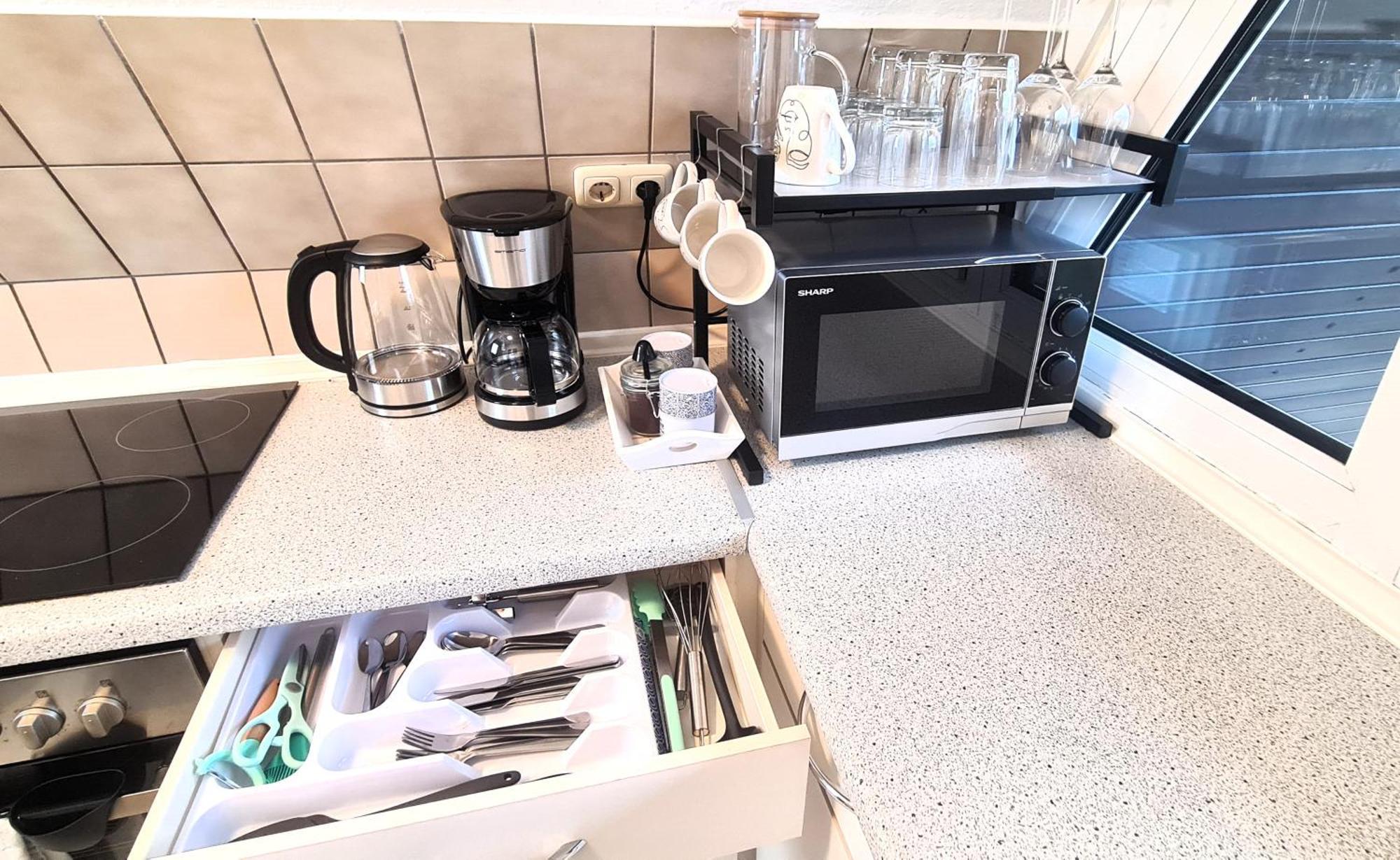 Apartment Cozy 2, 2-room Flat For Vacation & Messe Duesseldorf, Perfect Connectivity *
