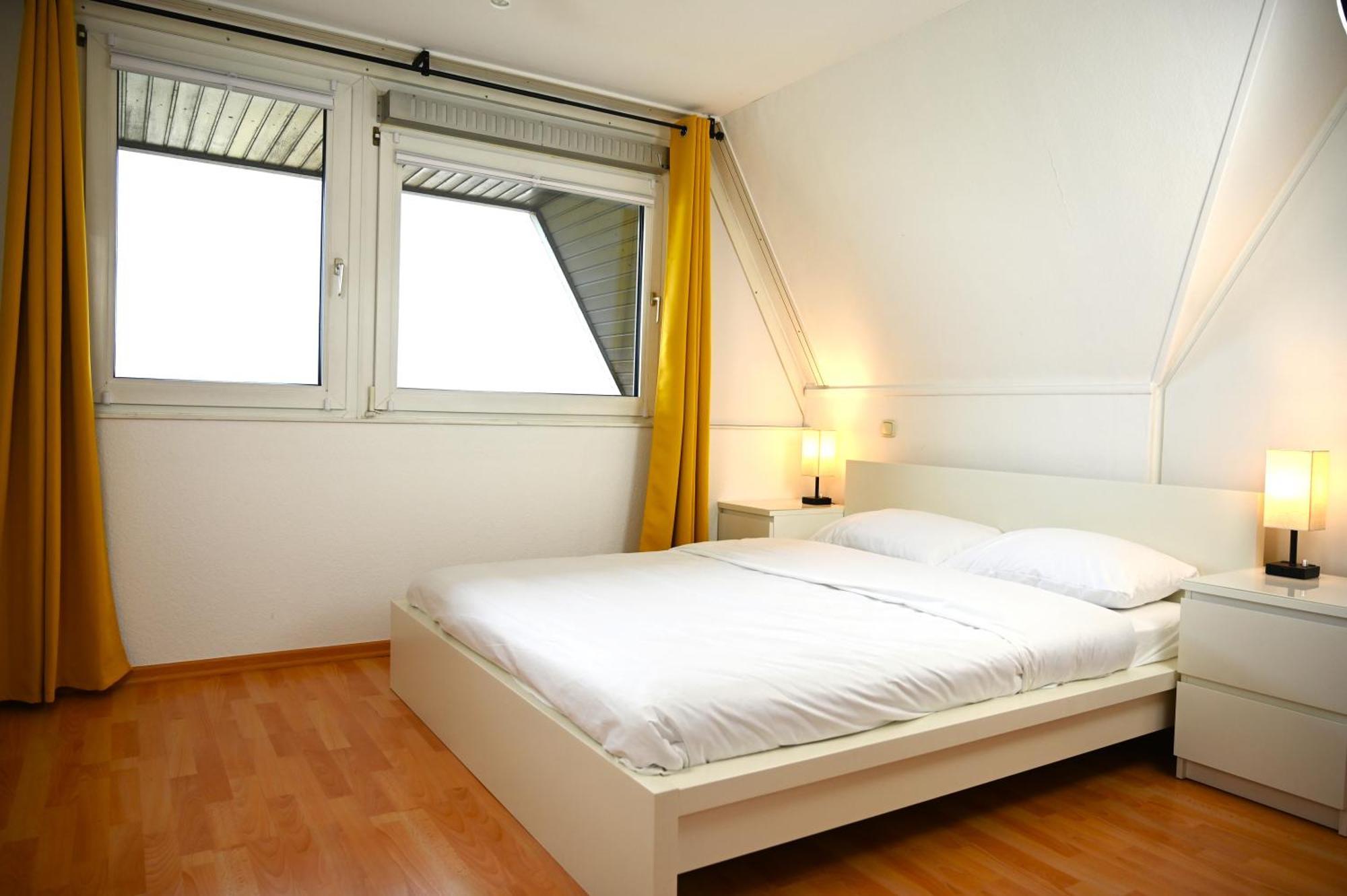 Cozy 2, 2-room Flat For Vacation & Messe Duesseldorf, Perfect Connectivity